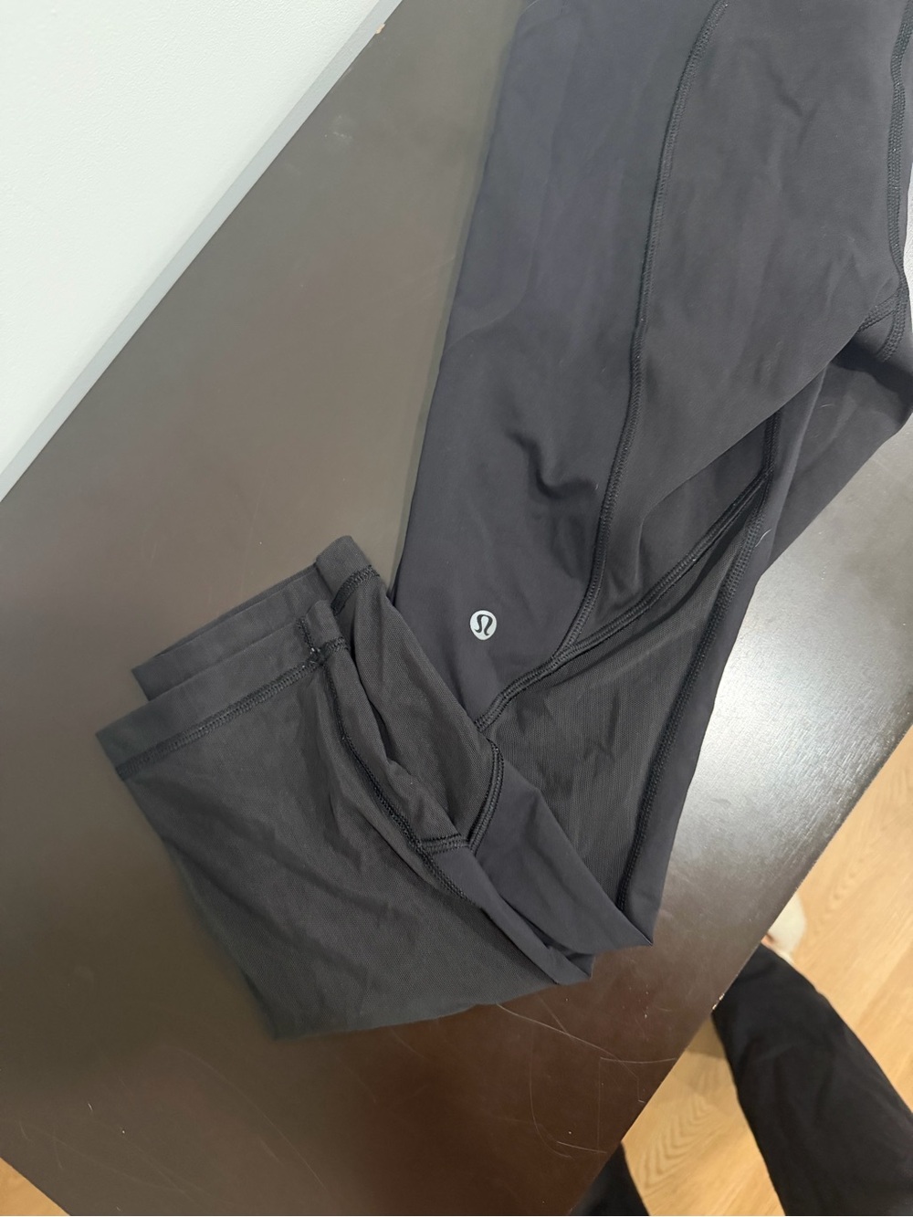 lululemon black pace rival crops *marathon special edition - size 6